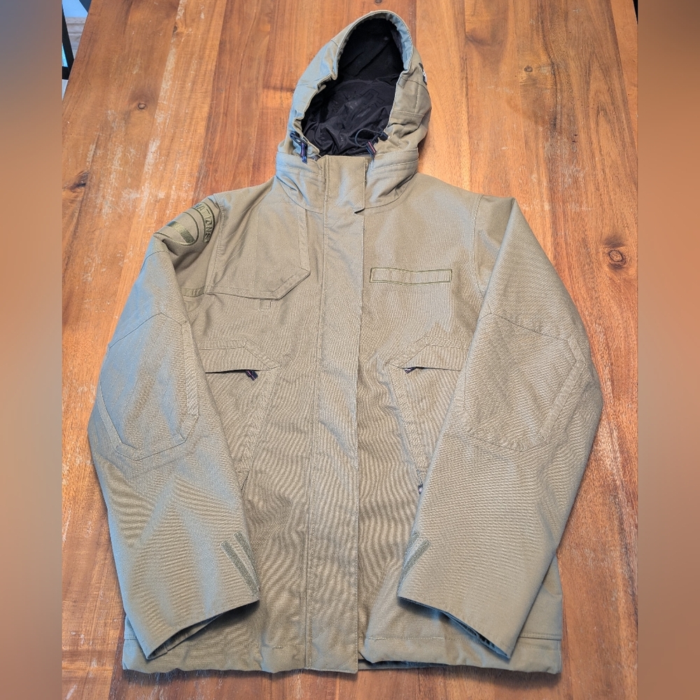 Ladies volcum snowboarding jacket size medium